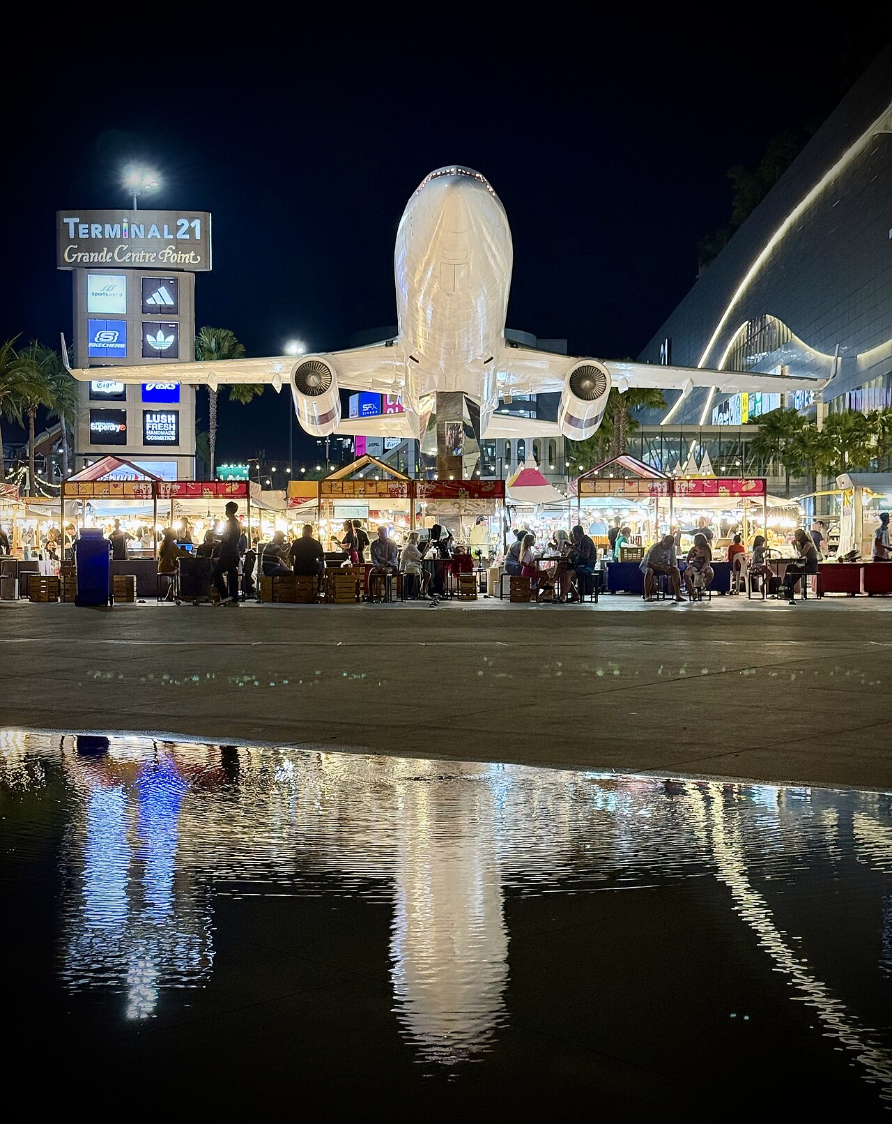 Hotel near Terminal 21 Pattaya: Shop & Stay